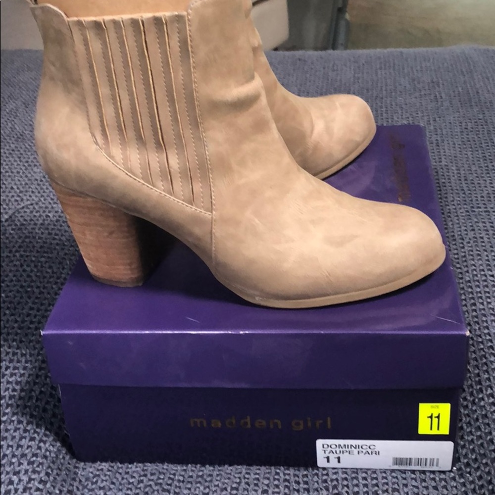 Taupe Paris ankle boot